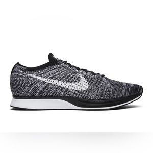Nike Flyknit Racer - Oreo